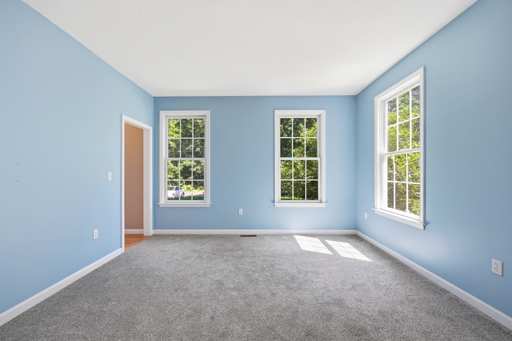 272 Aldrich St Property Photo 14