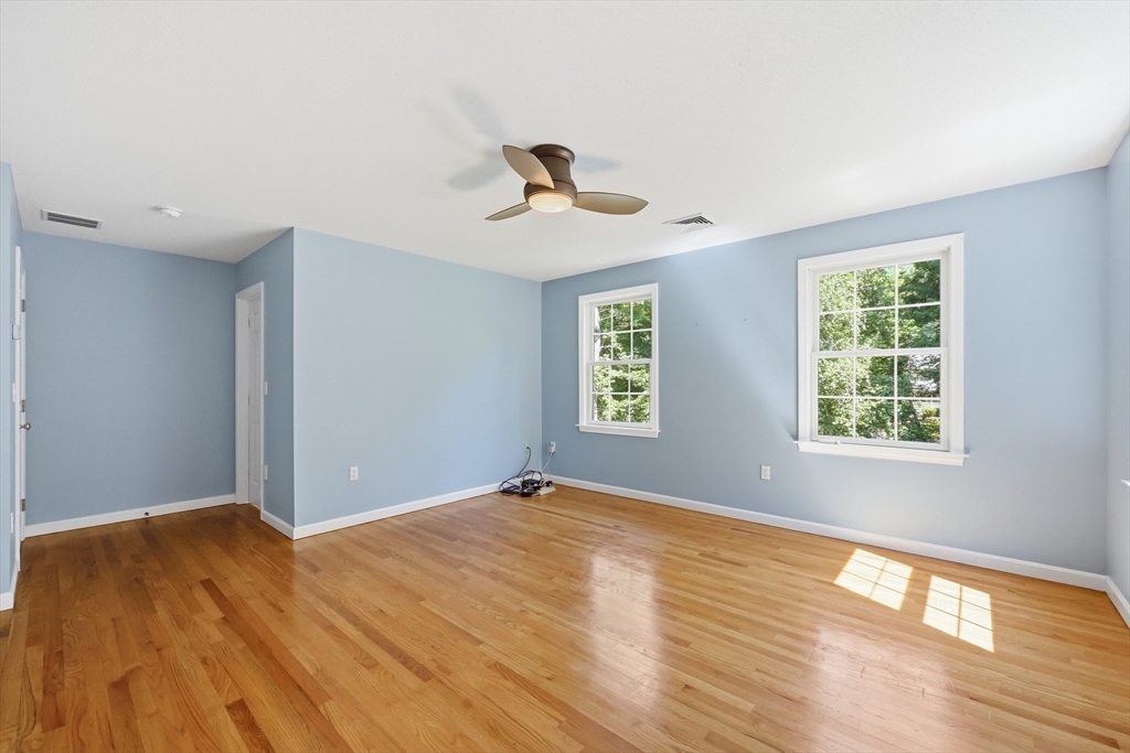 272 Aldrich St Property Photo 21