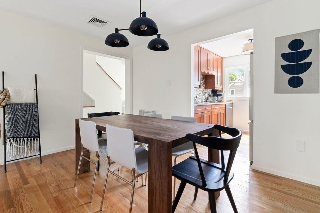 29 Angela Lane # 29 Property Photo 6
