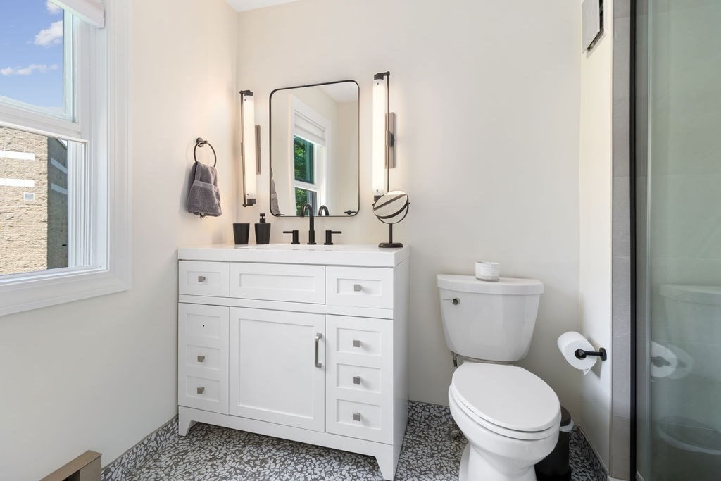 29 Angela Lane # 29 Property Photo 12