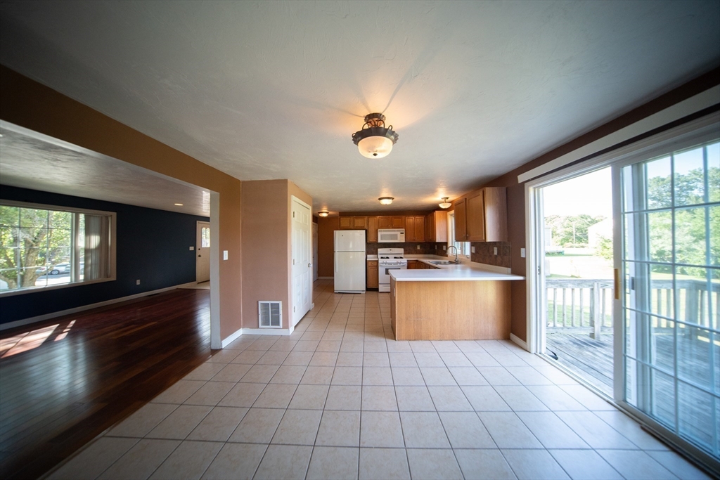 8 Conner Ct # 8 Property Photo 5