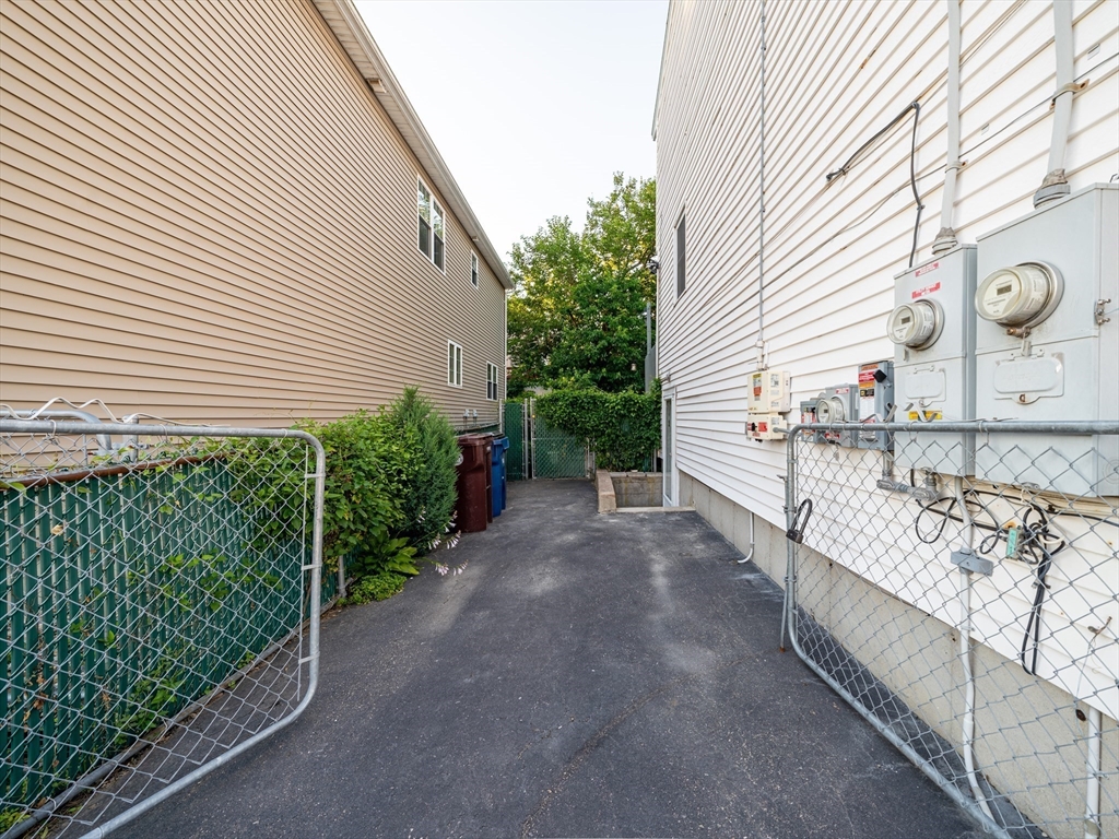 55 Calumet St # 55 Property Photo 17
