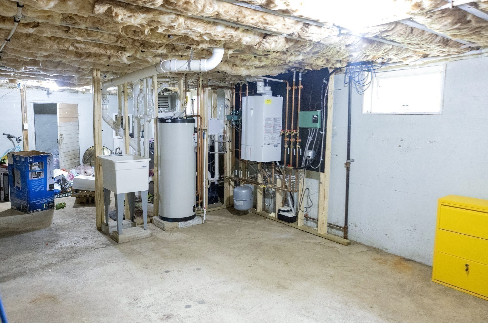 251 Conant St Property Photo 32