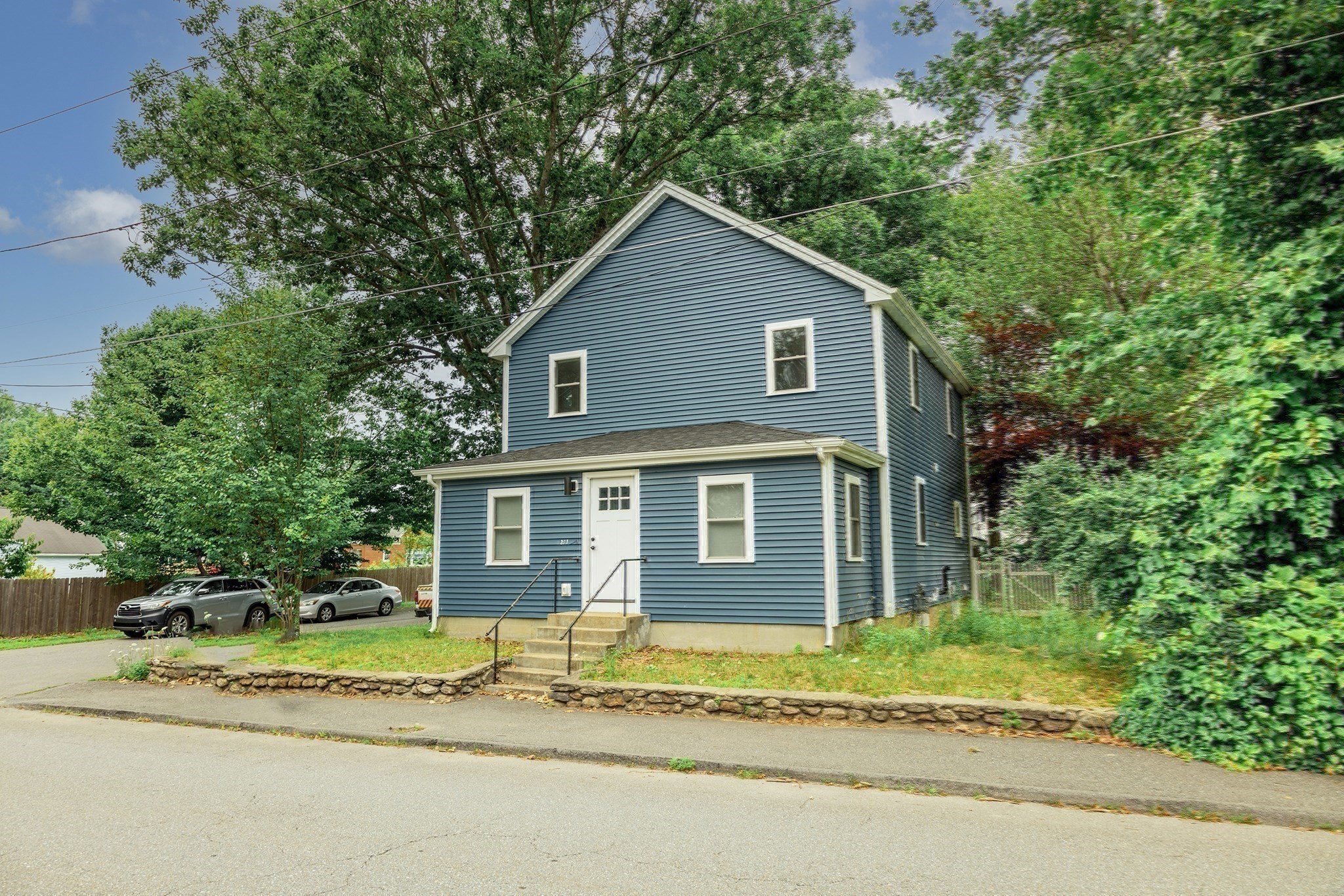 251 Conant St Property Photo 34