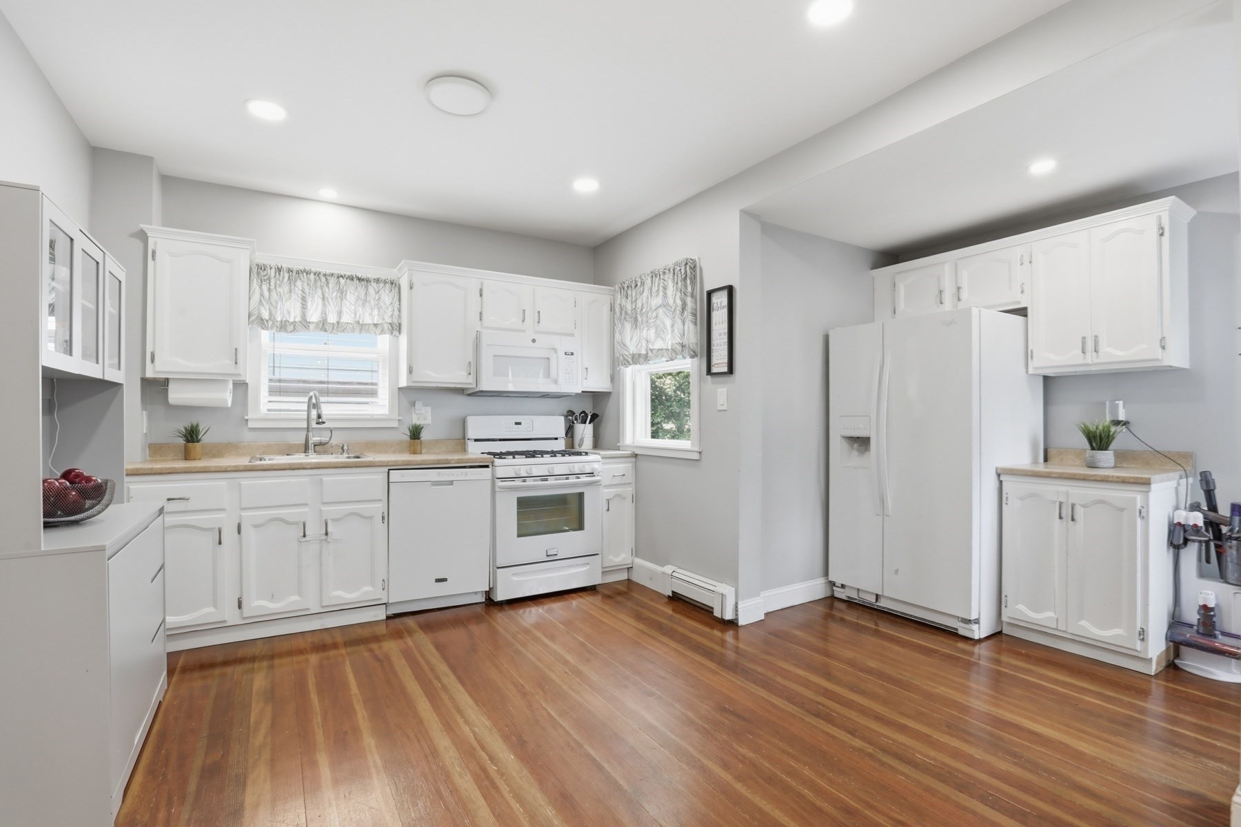 5 Linden Road Property Photo 11