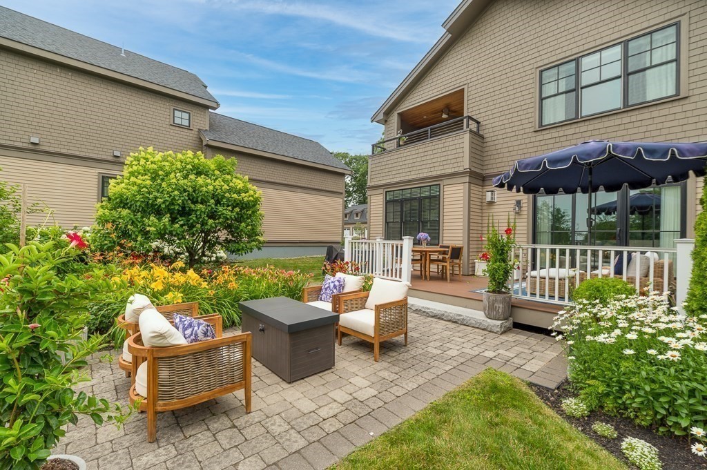 10 Magnolia Avenue # 2 Property Photo 3