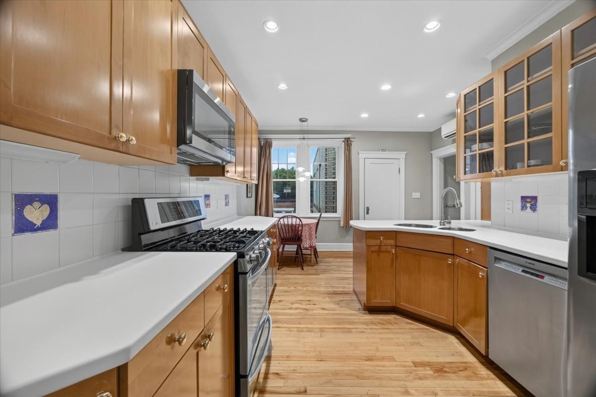 138 Sewall Ave # C Property Photo 16
