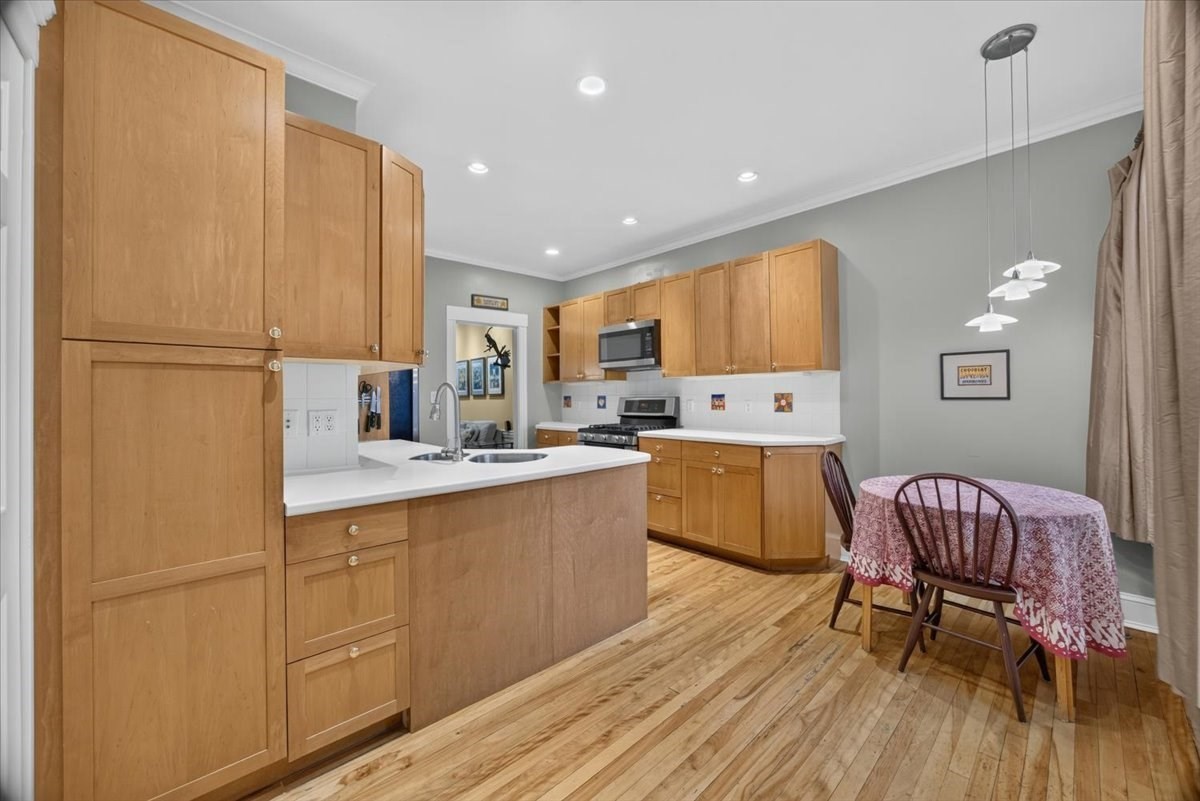 138 Sewall Ave # C Property Photo 21
