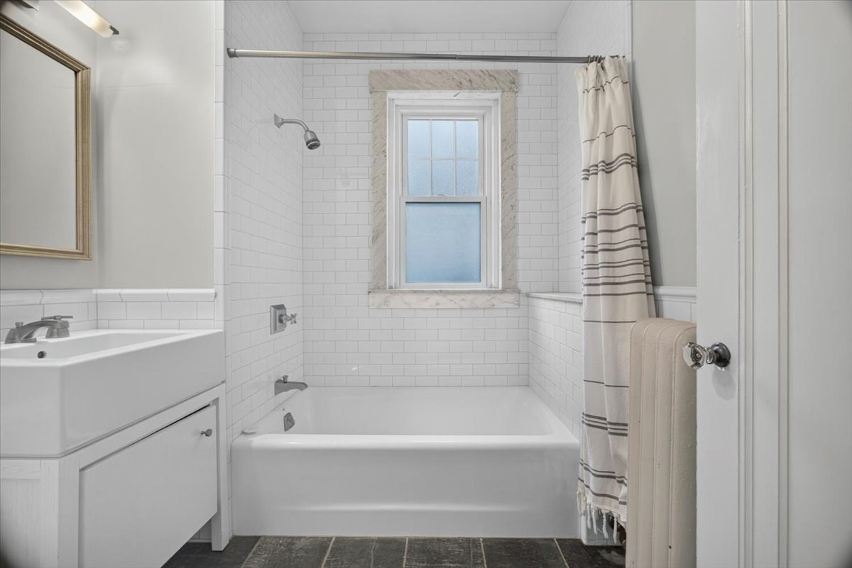 138 Sewall Ave # C Property Photo 28