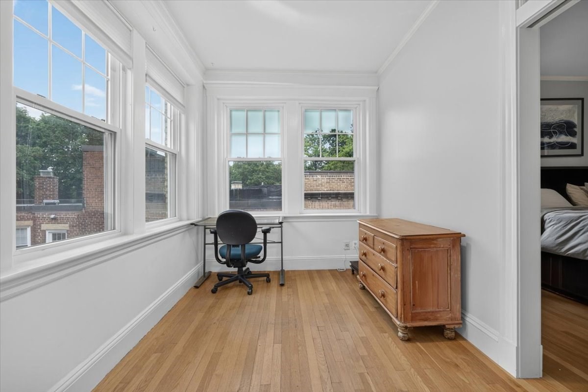 138 Sewall Ave # C Property Photo 34