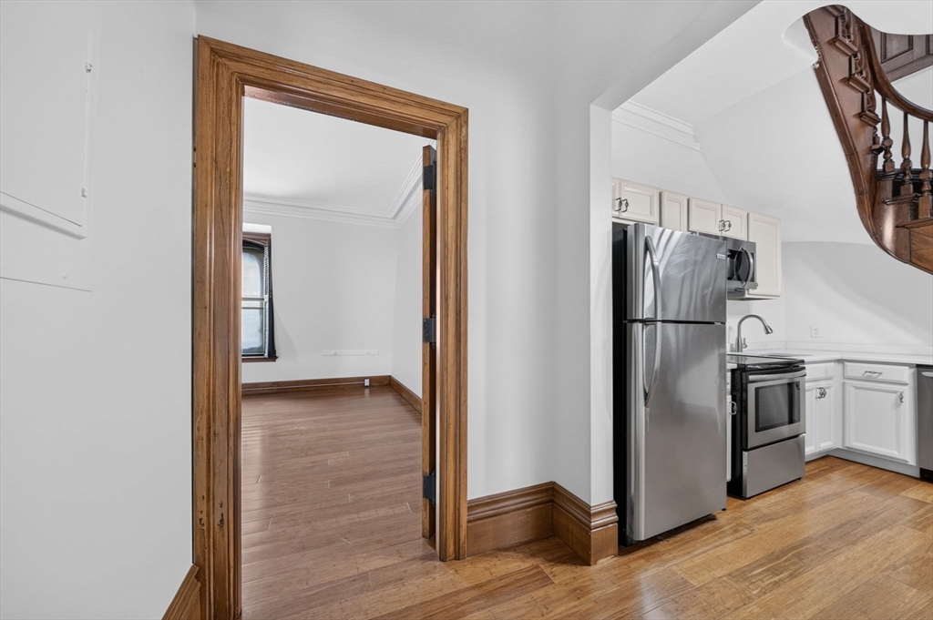 533 Locust St # 8 Property Photo 6
