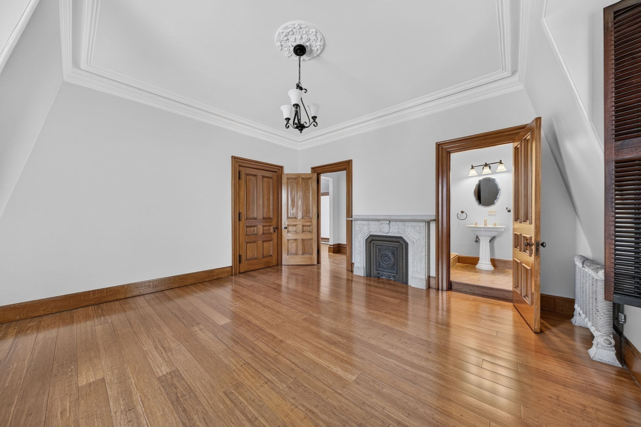533 Locust St # 8 Property Photo 10