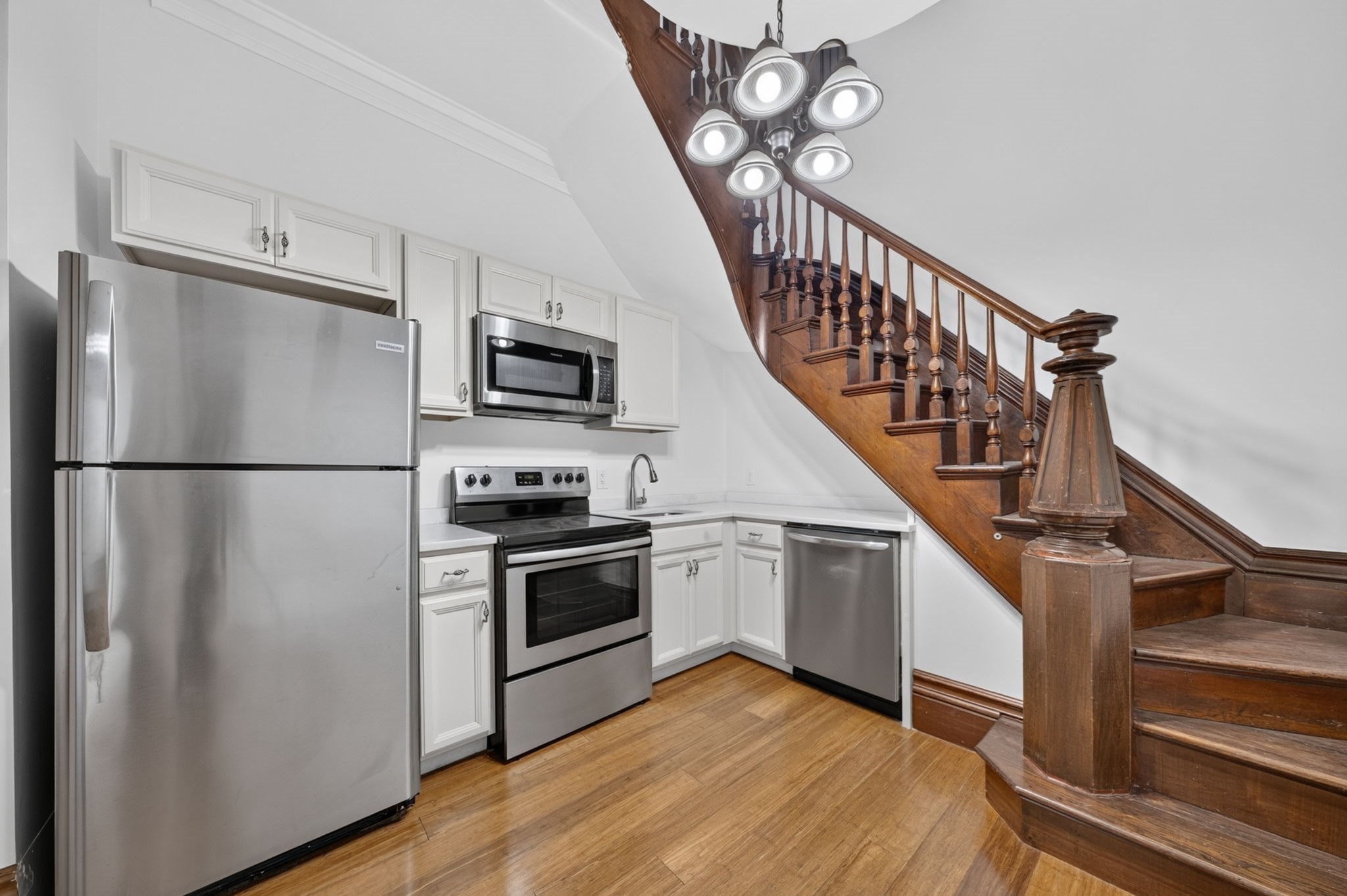 533 Locust St # 8 Property Photo 11