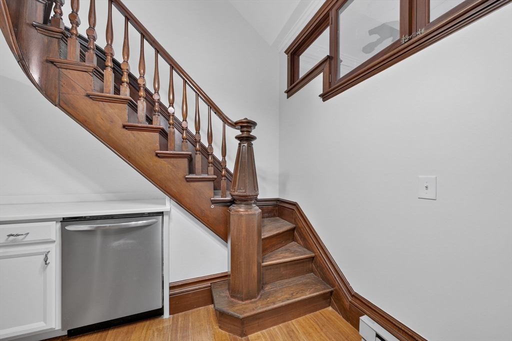 533 Locust St # 8 Property Photo 12