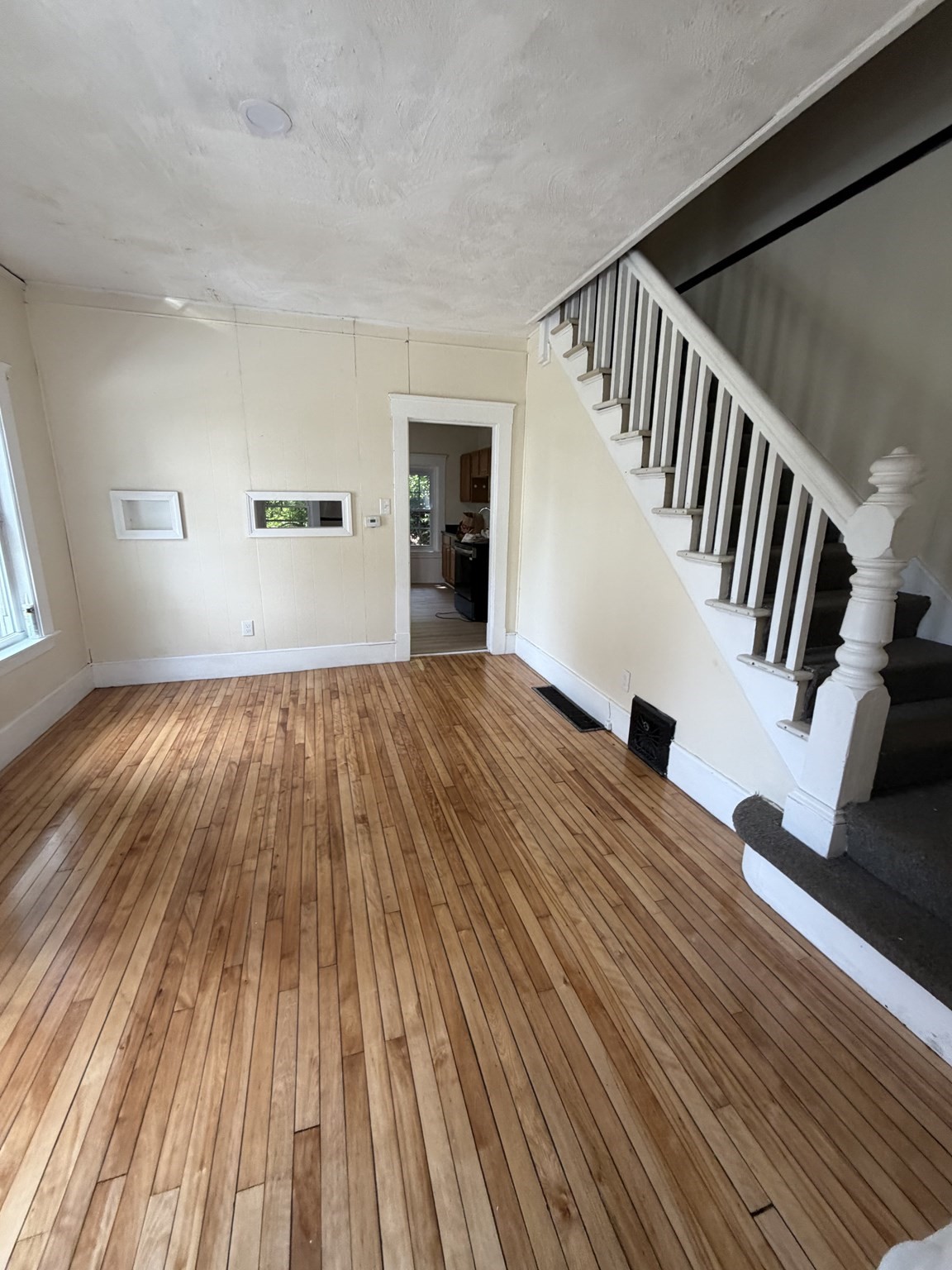 26-28 Devens St Property Photo 8