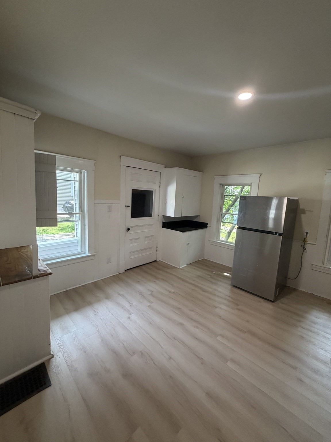 26-28 Devens St Property Photo 14