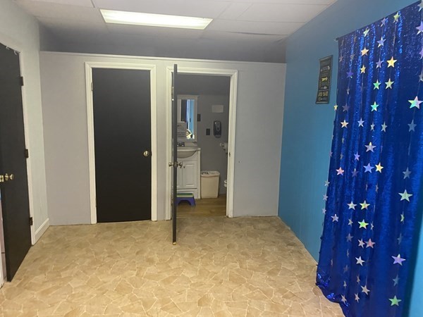 100 North St Property Photo 2