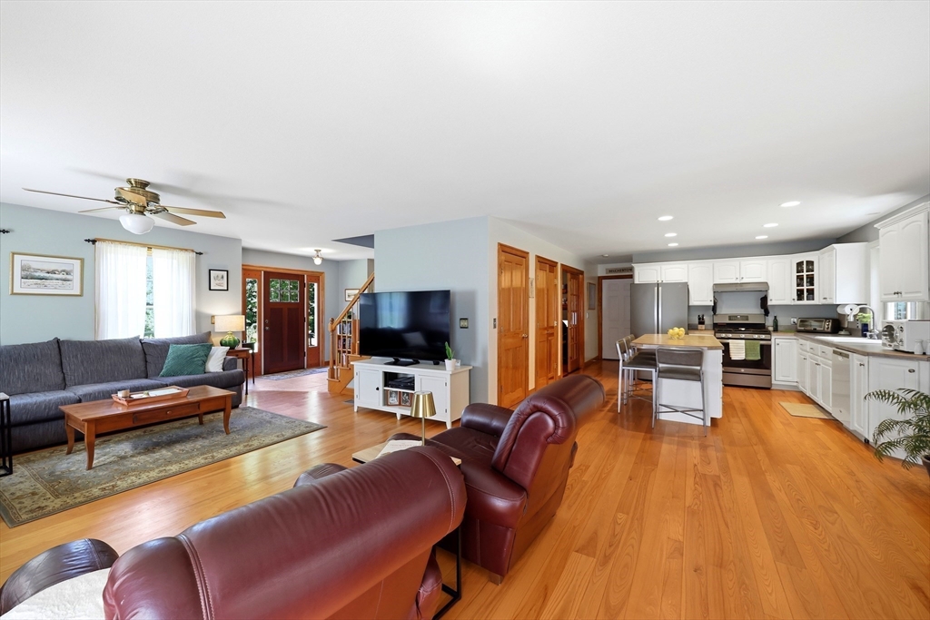 796 Federal St Property Photo 13