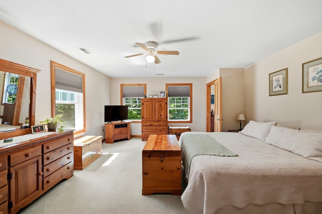 796 Federal St Property Photo 17