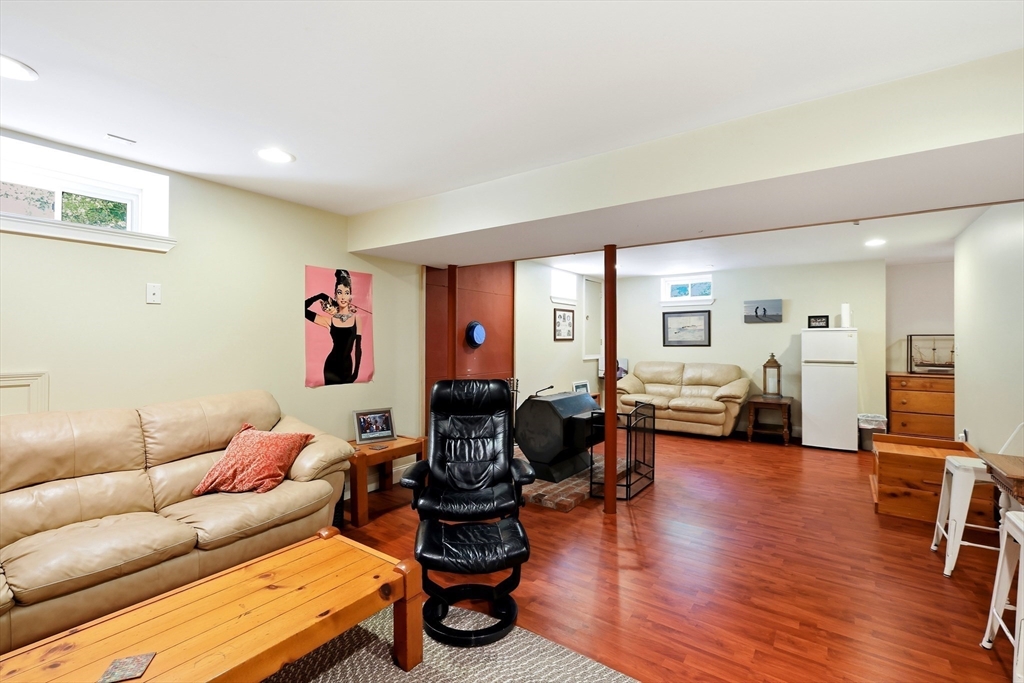 796 Federal St Property Photo 25