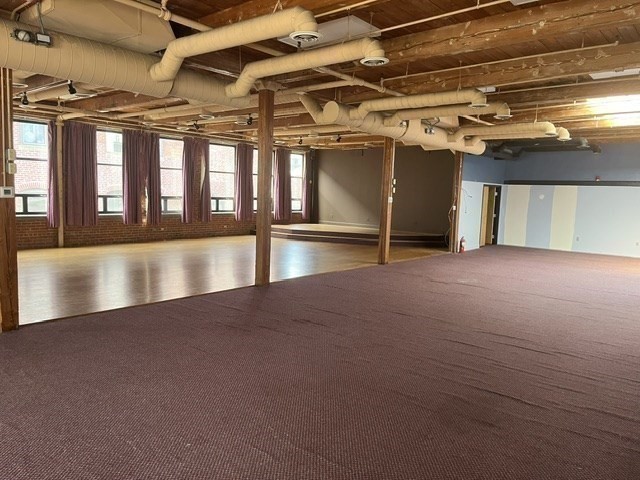 50 Grove St Property Photo 4