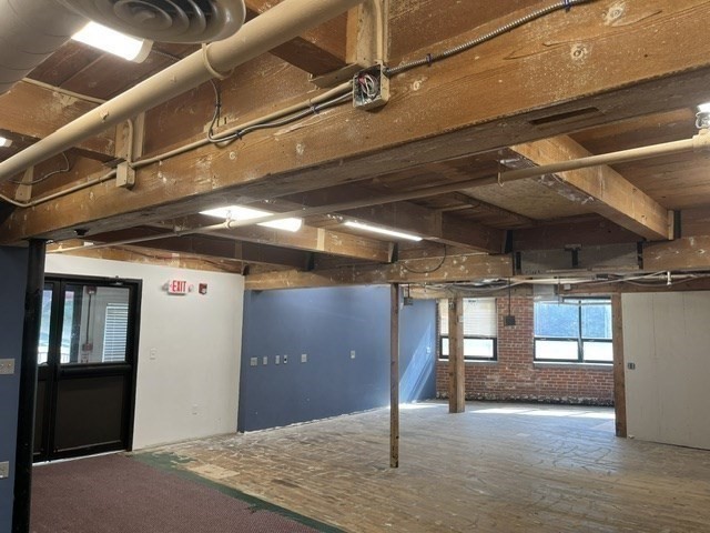 50 Grove St Property Photo 9