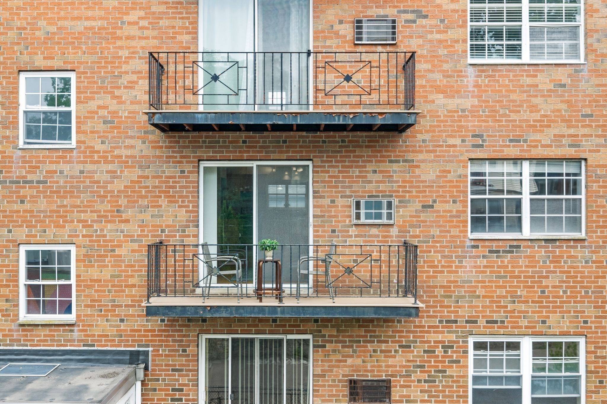 4 Robinwood Avenue # 6 Property Photo 4