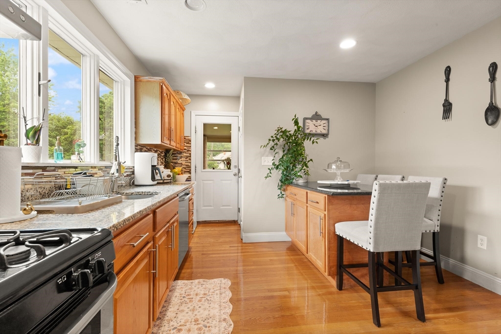 60 Durso Ave Property Photo 21