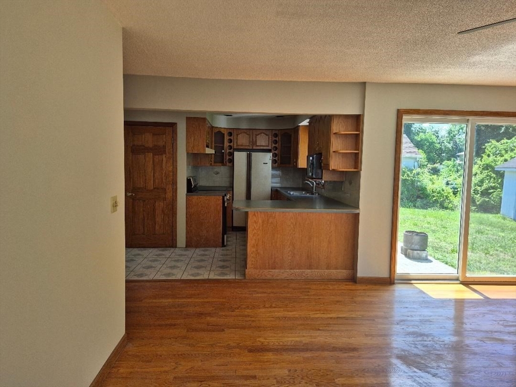 39 Higher St Property Photo 8
