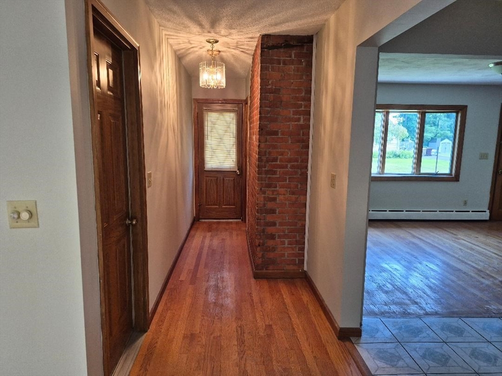 39 Higher St Property Photo 16