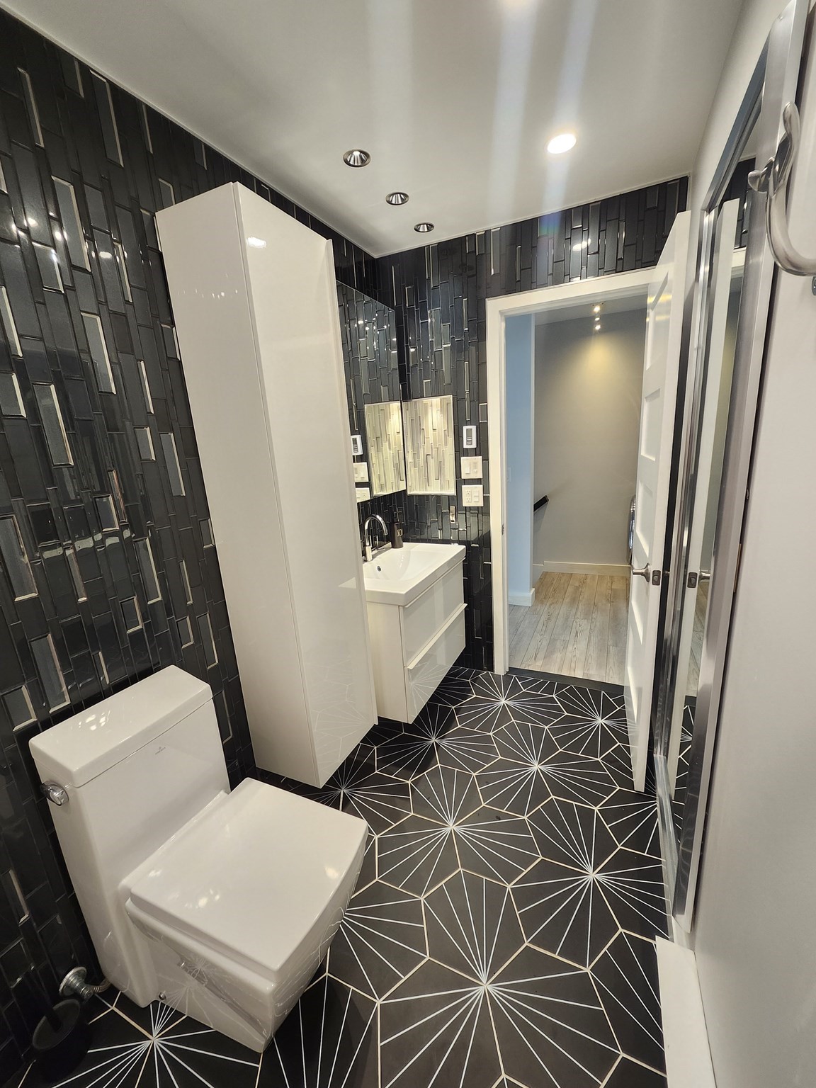 3 Howland Cir # 3 Property Photo 15