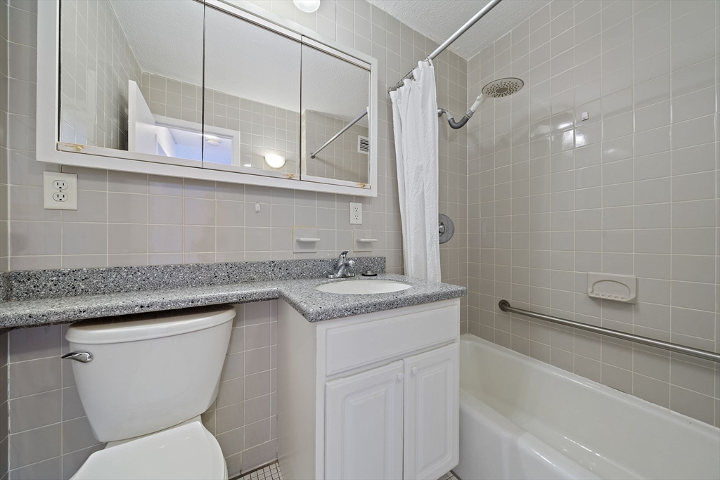 151 Tremont St # 23b Property Photo 5
