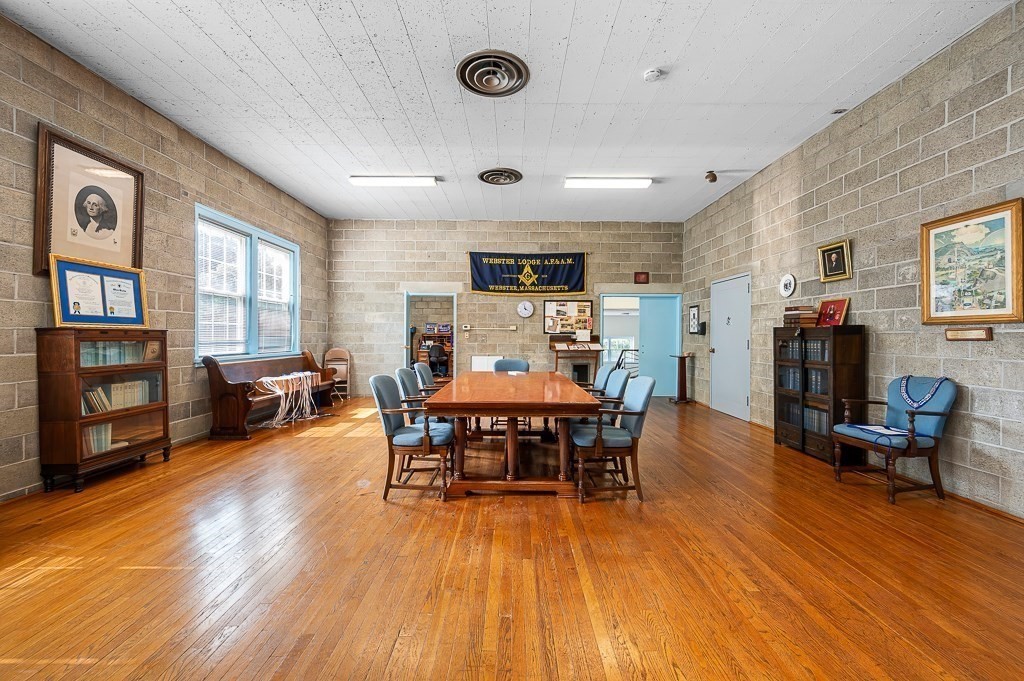 27 Brandes St Property Photo 10