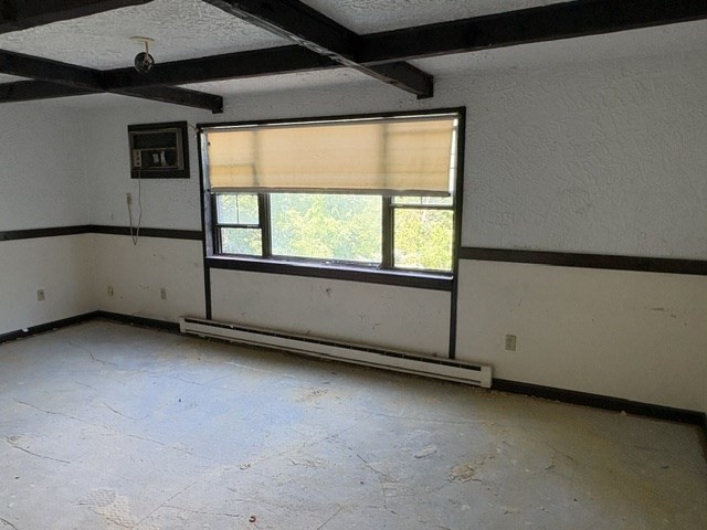 32 Spencer Rd # 24m Property Photo 3