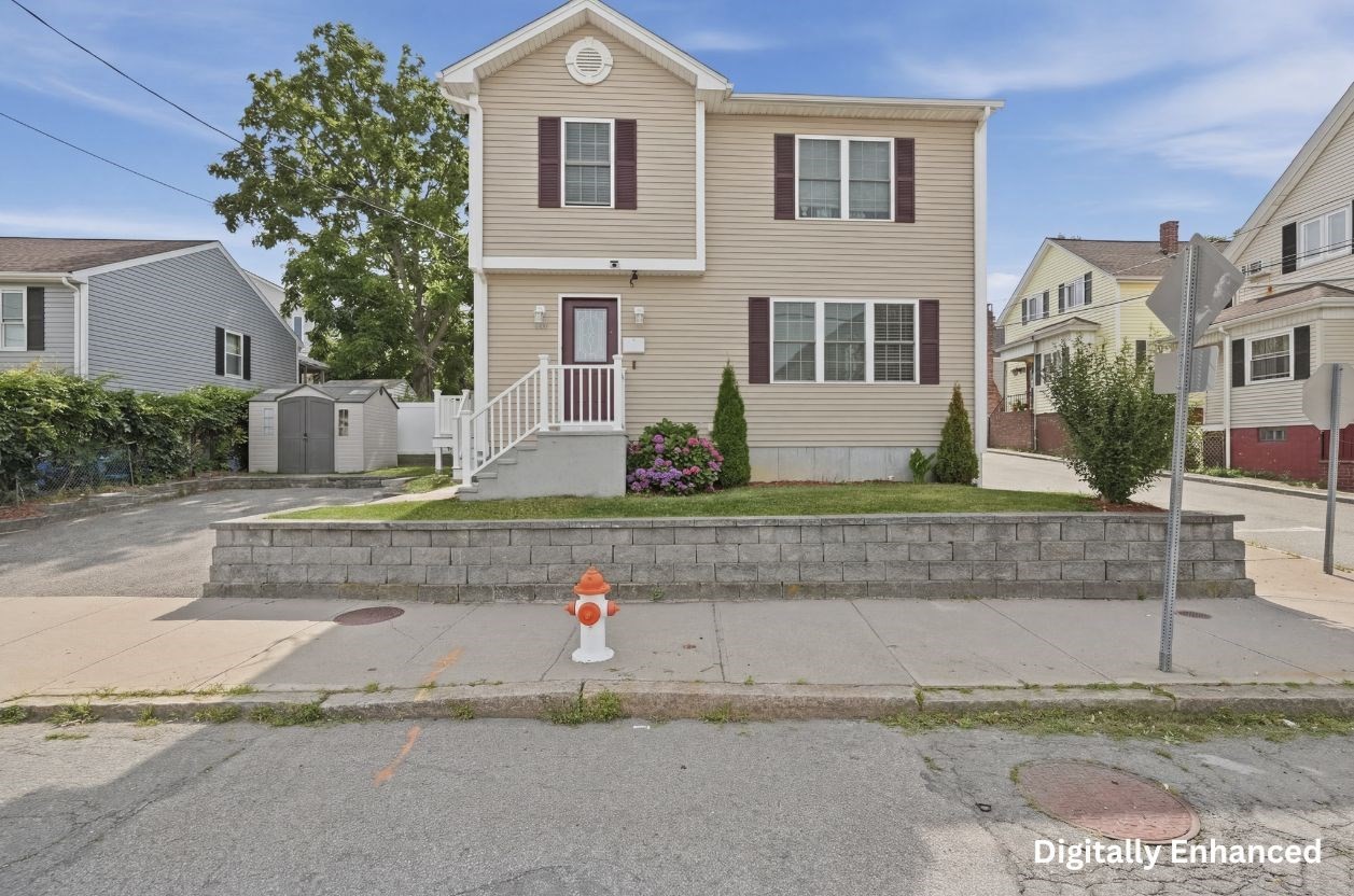 414 Bay Street Property Photo 2