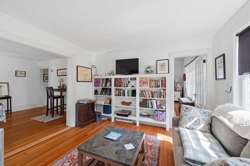 38 Summer St Property Photo 12