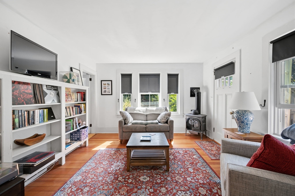 38 Summer St Property Photo 13