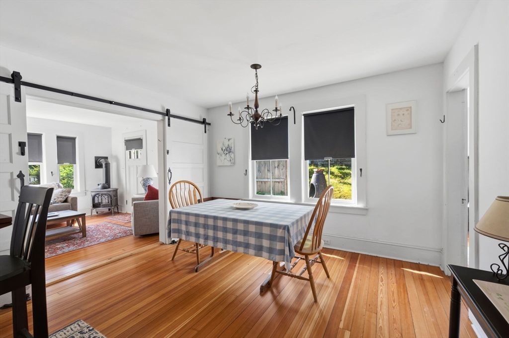 38 Summer St Property Photo 15