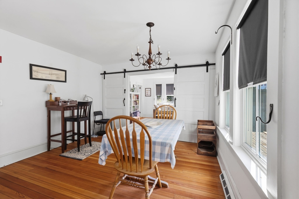 38 Summer St Property Photo 16