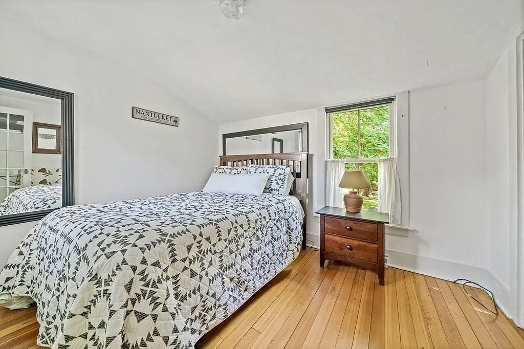 38 Summer St Property Photo 17