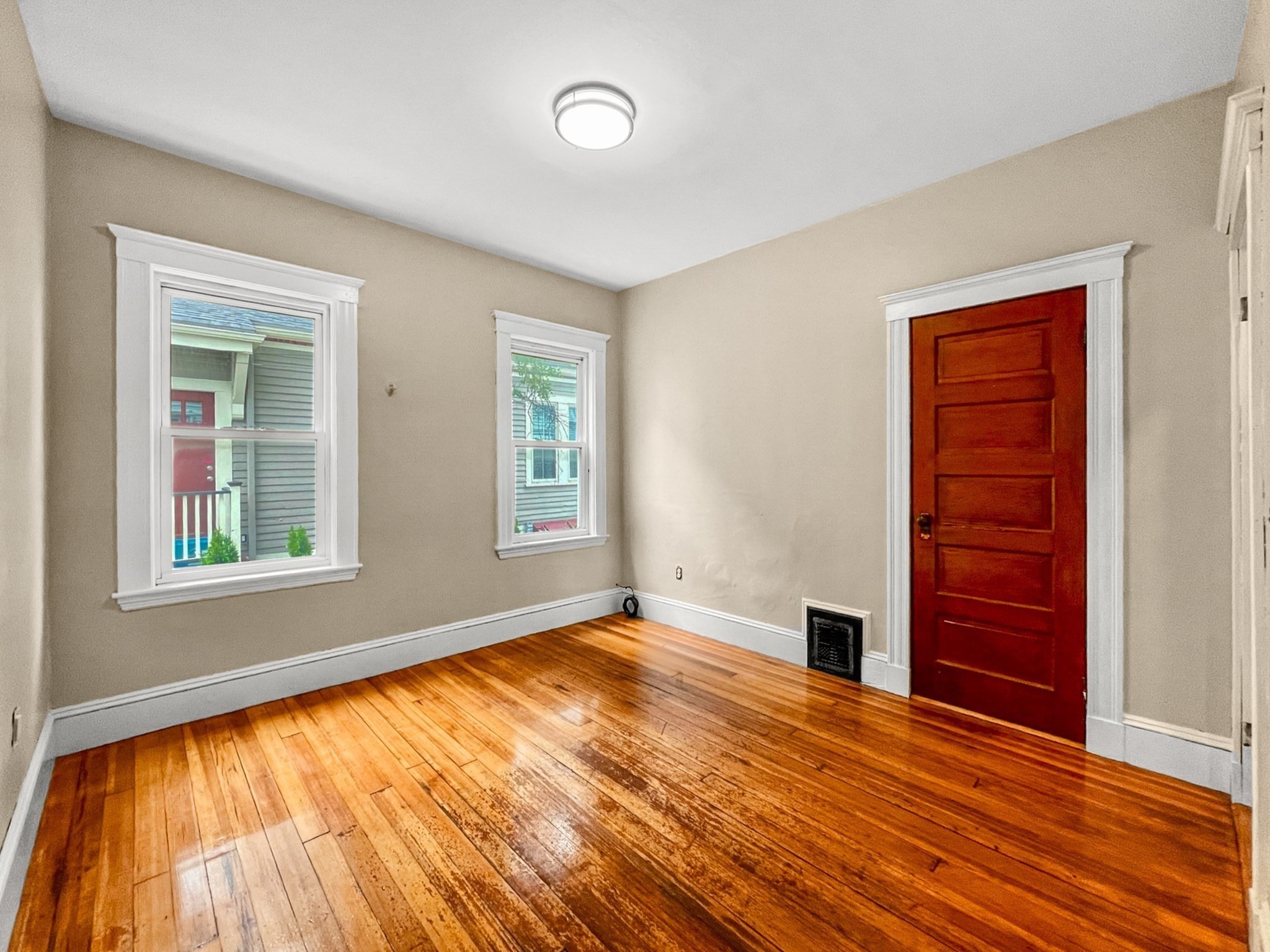 56 Dorset St # 1 Property Photo 6