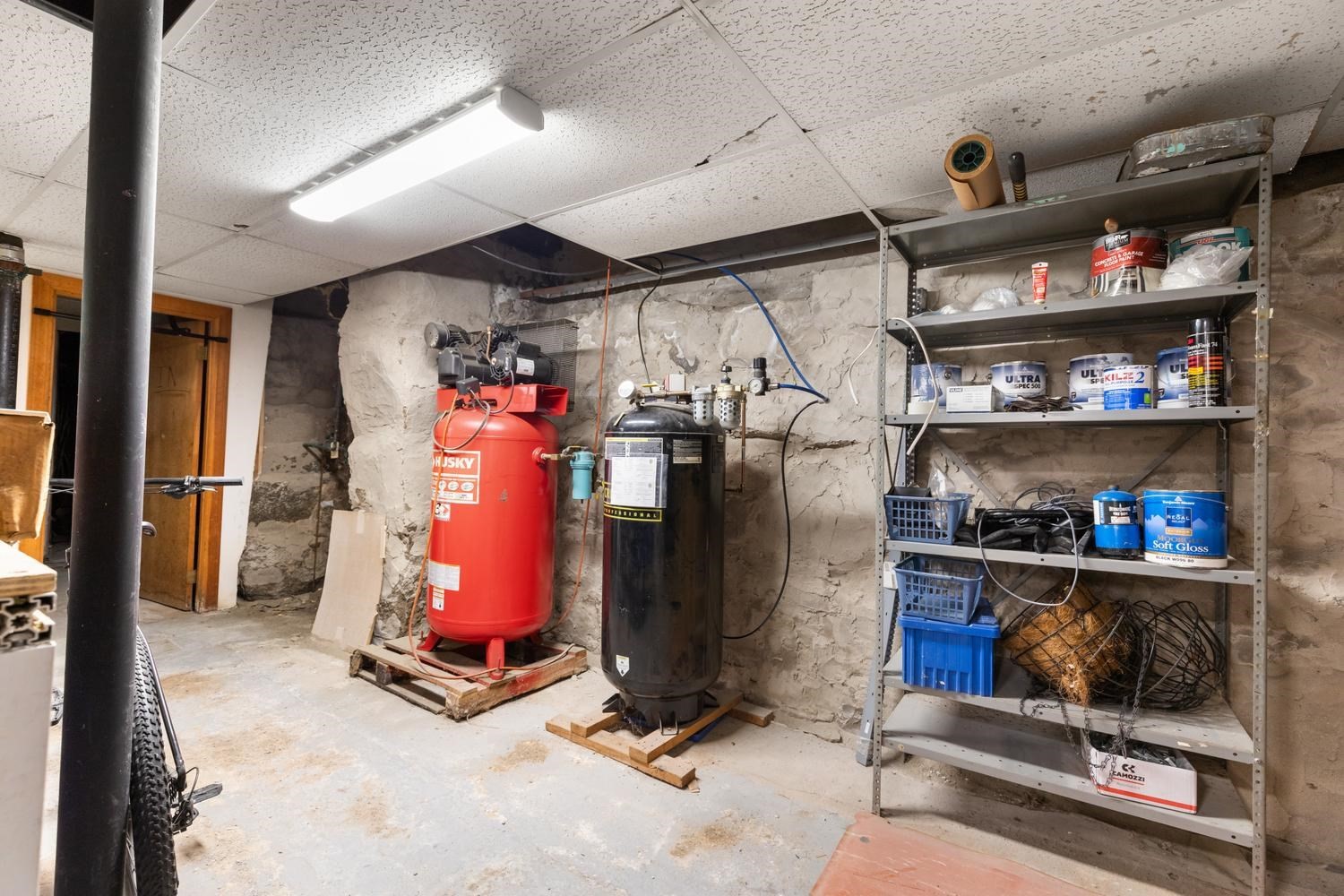 7 Foster Street Property Photo 34