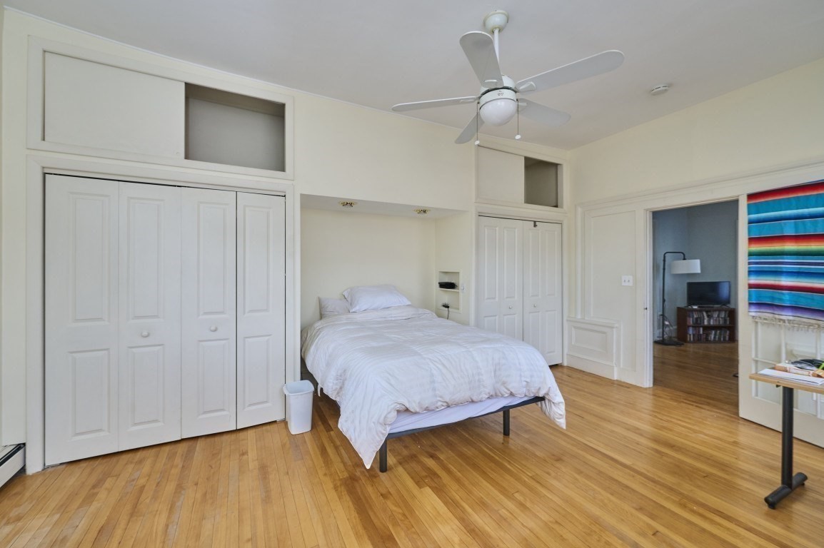 408-410 Crescent St Property Photo 23