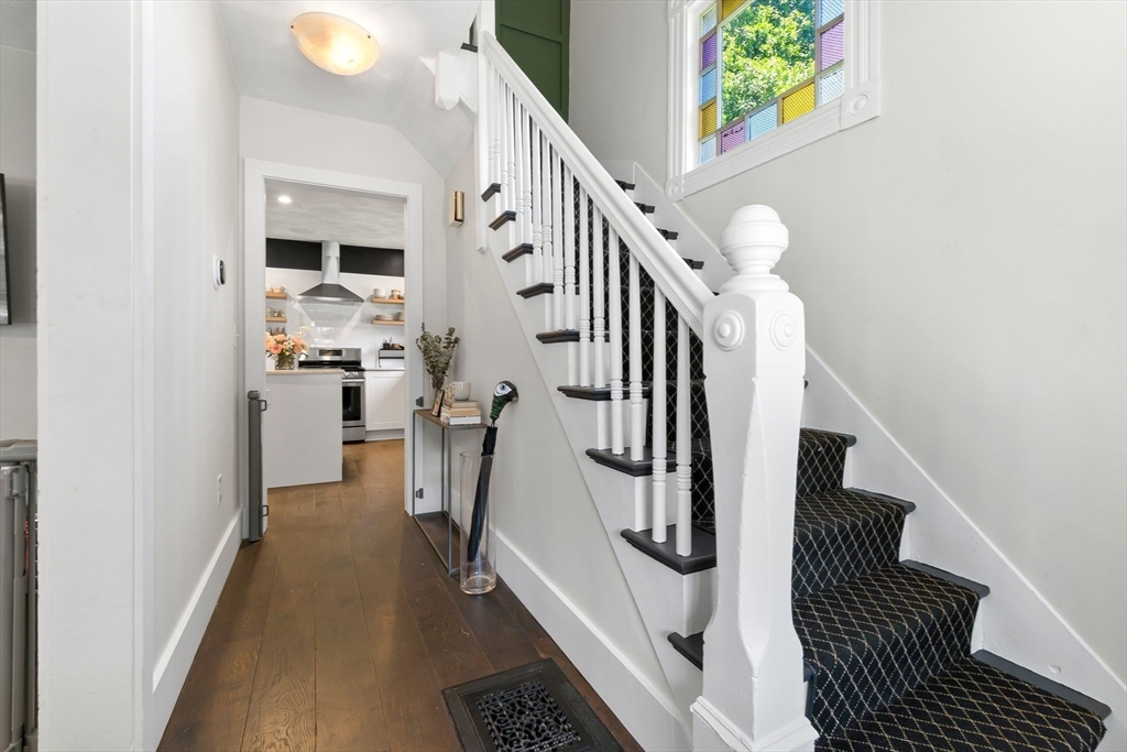 13 Pleasant St Property Photo 18