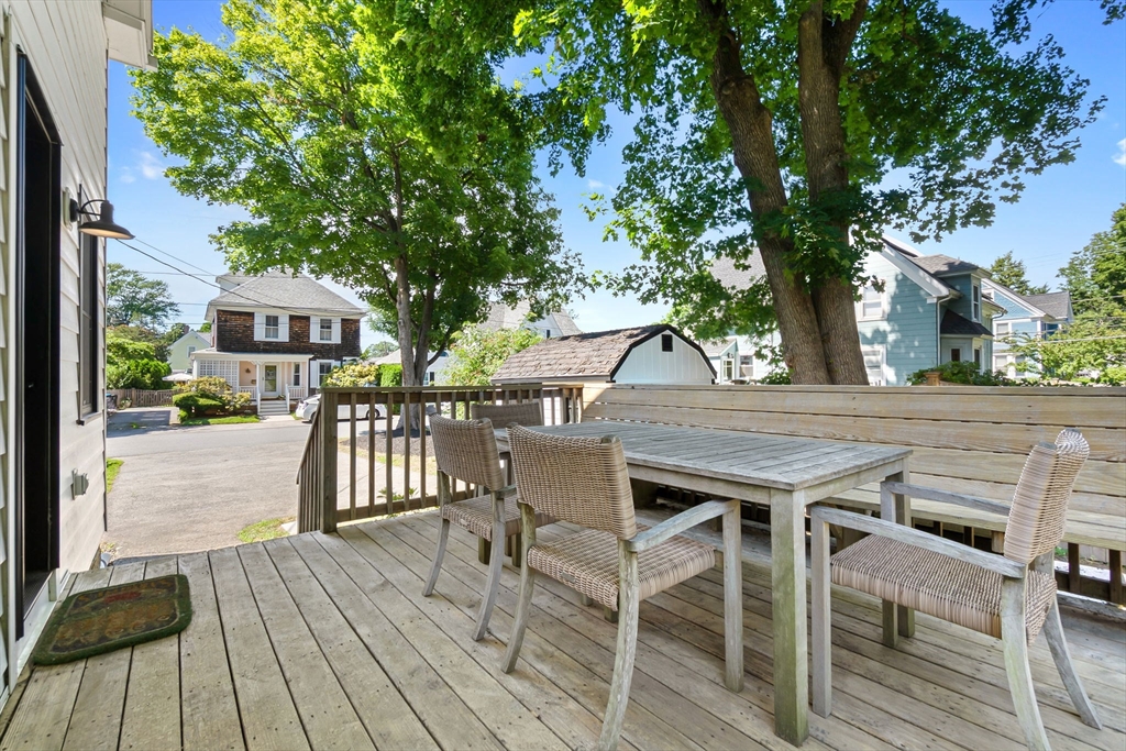 13 Pleasant St Property Photo 33