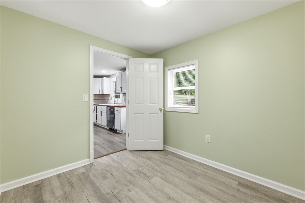 18 Fuller Ave Property Photo 27