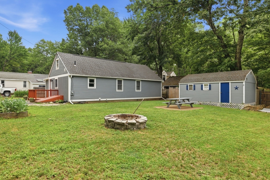 18 Fuller Ave Property Photo 36