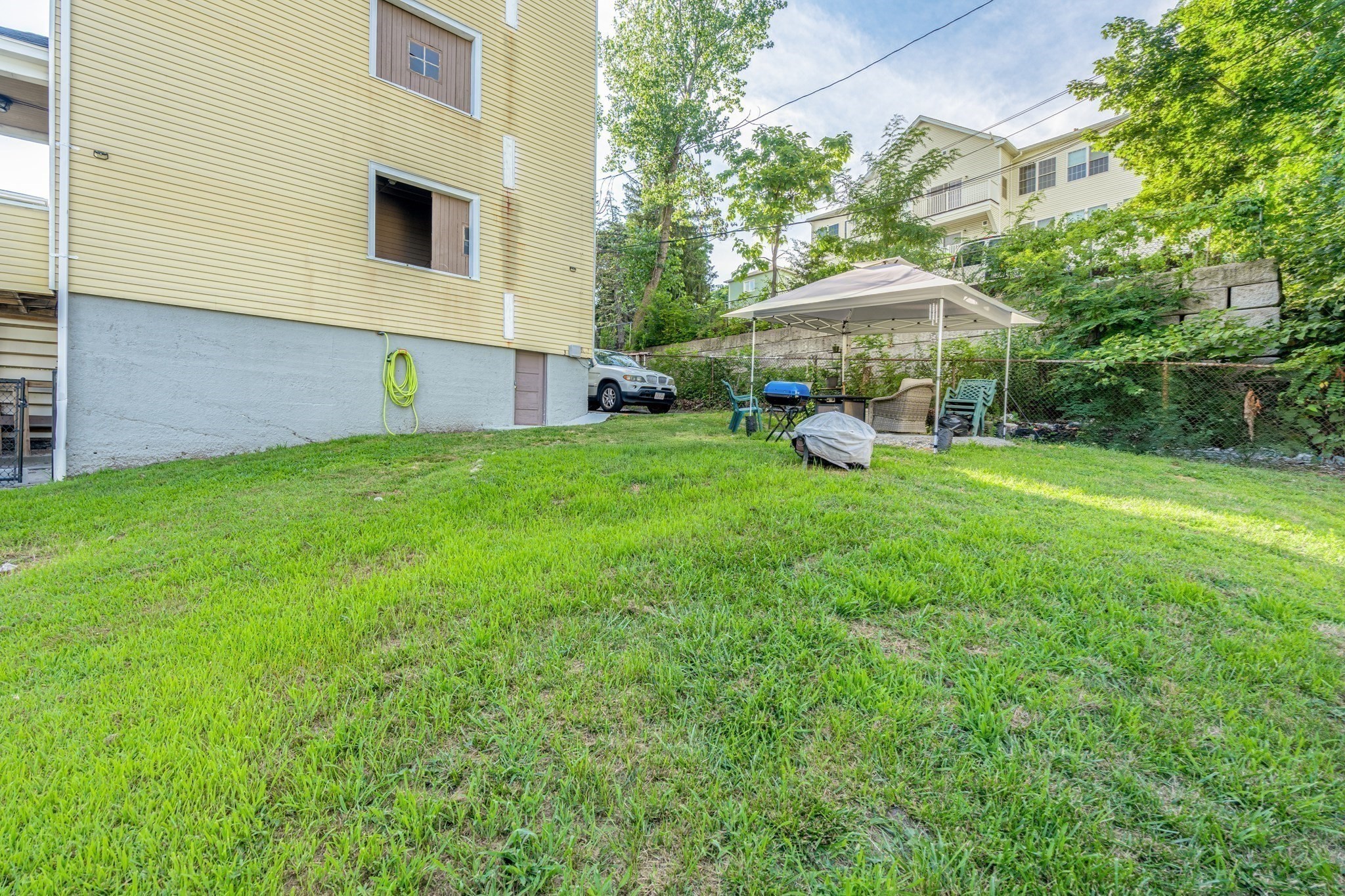 42 Adams St Property Photo 4