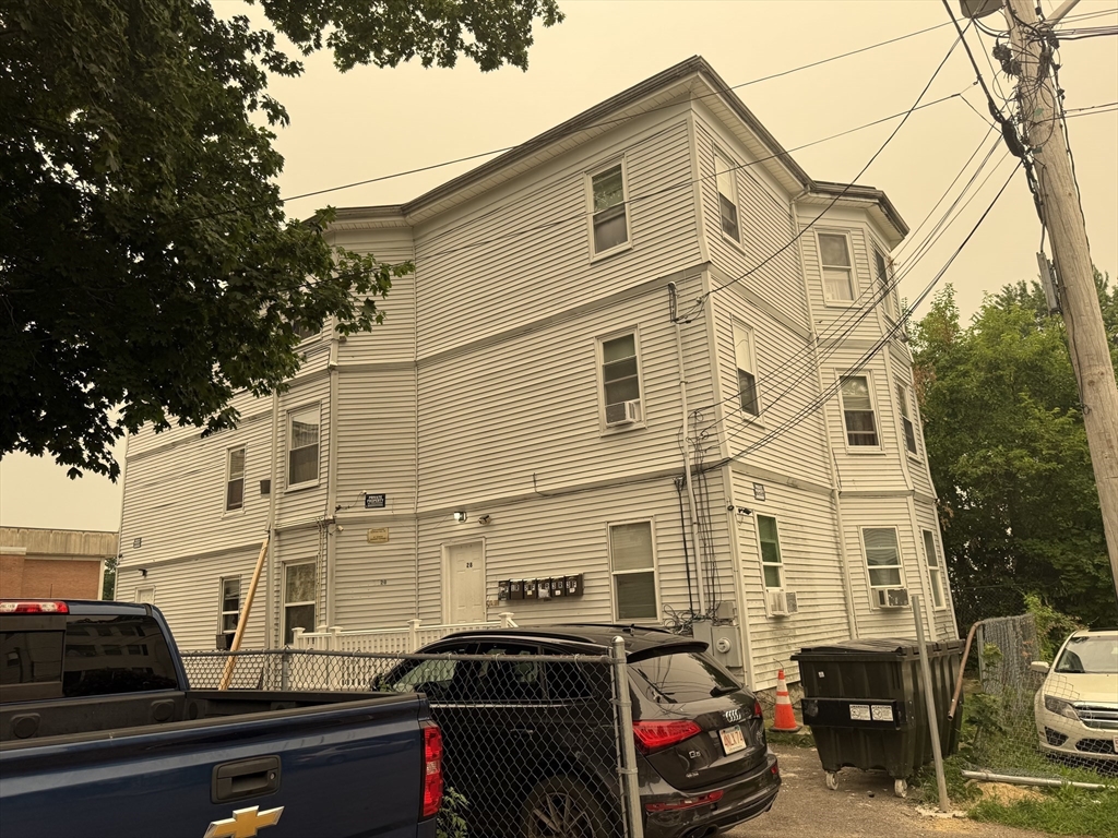 28 Ellsworth Ave Property Photo 2