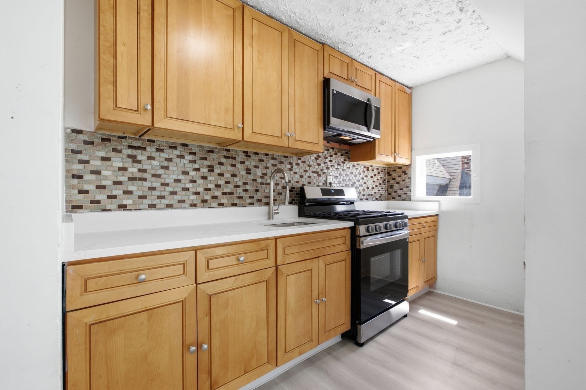 33 Greenbrier St. # 3 Property Photo 3